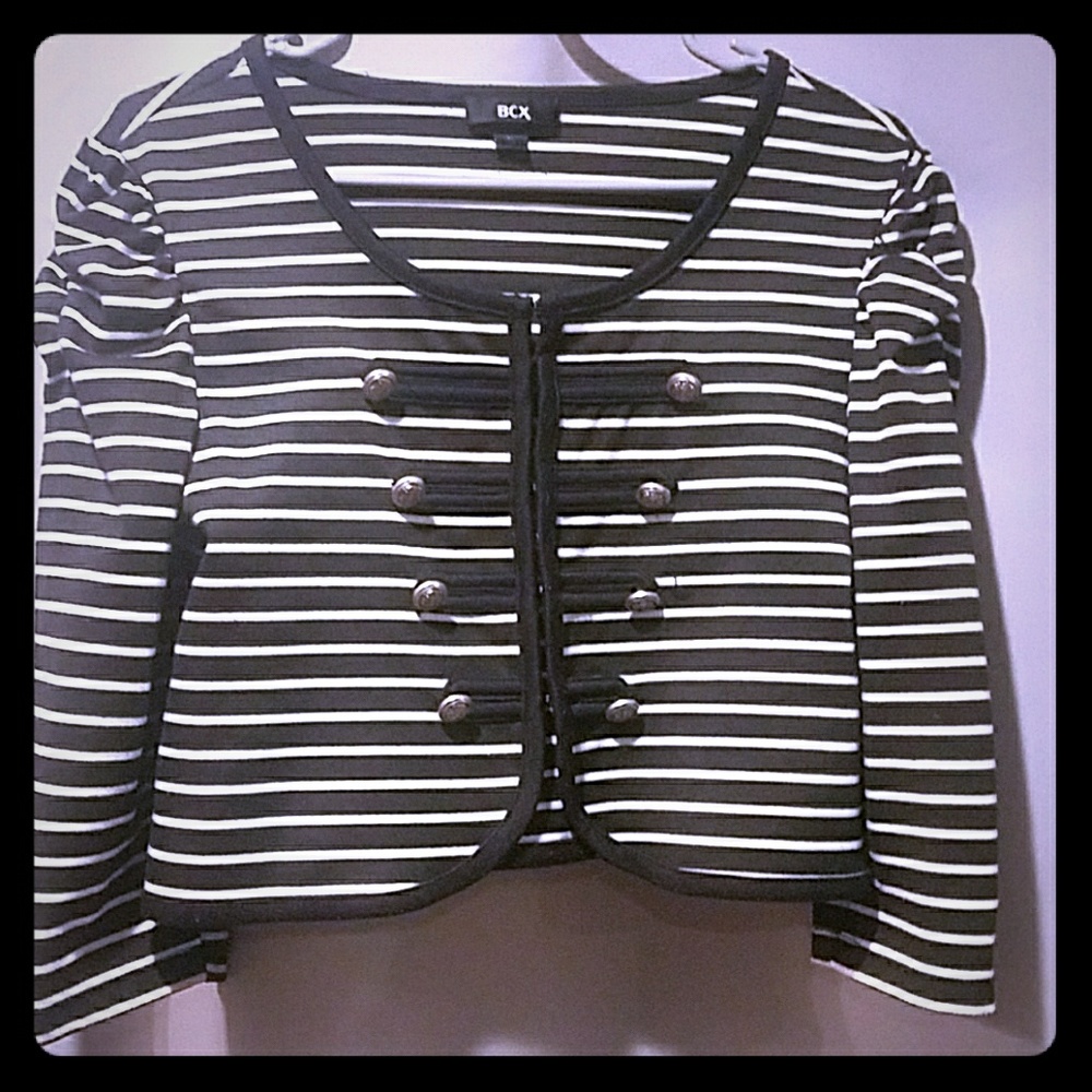 SOLD!!!!!!! BCX BLACK AND WHITE BLAZER